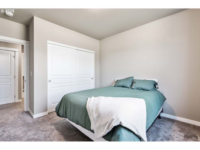 88454 SPROAT RANCH Rd, Veneta, OR 97487