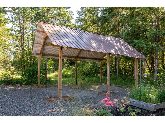 88454 SPROAT RANCH Rd, Veneta, OR 97487