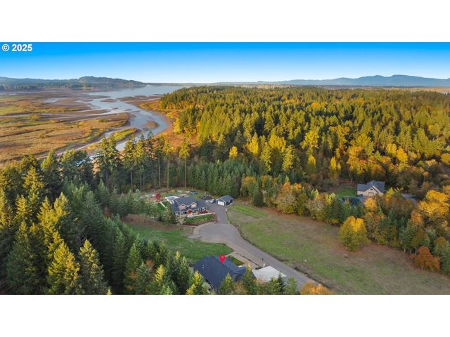 88454 SPROAT RANCH Rd, Veneta, OR 97487