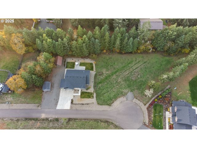 88454 SPROAT RANCH Rd, Veneta, OR 97487