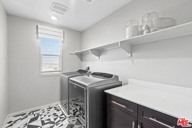 1203 Beach Lane, Harbor City (los Angeles), CA 90710