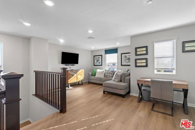 1203 Beach Lane, Harbor City (los Angeles), CA 90710