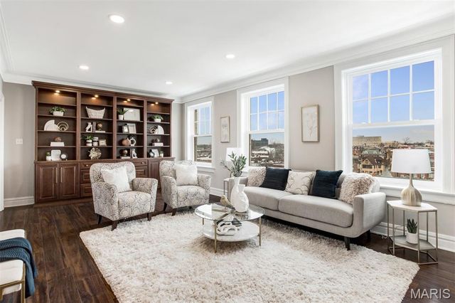 5510 Waterman Boulevard 602, St Louis, MO 63112