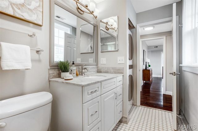 5510 Waterman Boulevard 602, St Louis, MO 63112