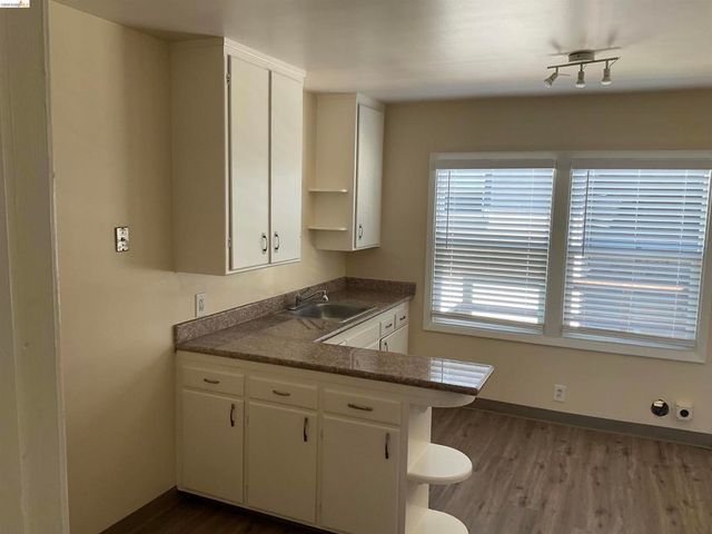 510 Mc Laughlin Street, Richmond, CA 94805