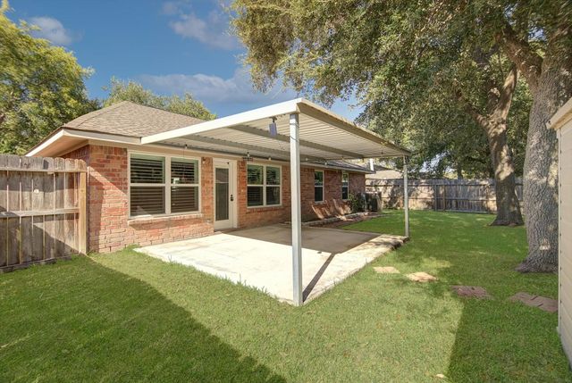 14323 Whitecross Drive, Houston, TX 77083