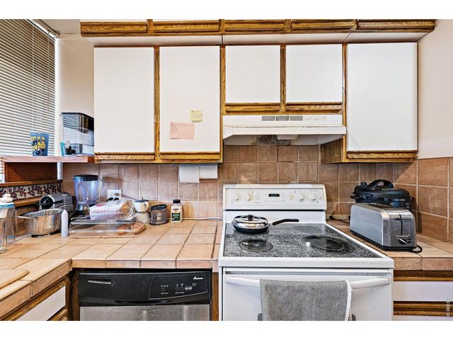 850 20th St 202, Boulder, CO 80302