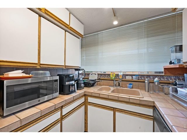 850 20th St 202, Boulder, CO 80302