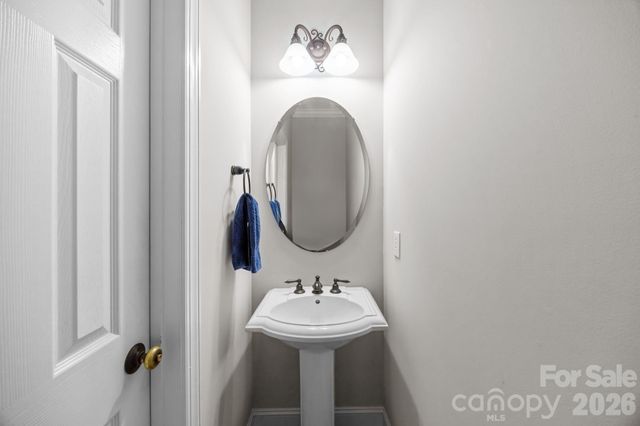 132 Tenth Green Court, Statesville, NC 28677