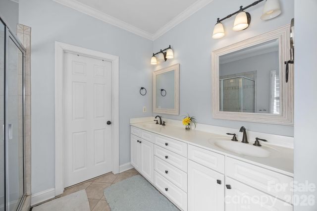 132 Tenth Green Court, Statesville, NC 28677