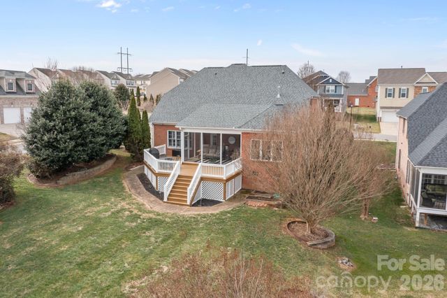 132 Tenth Green Court, Statesville, NC 28677