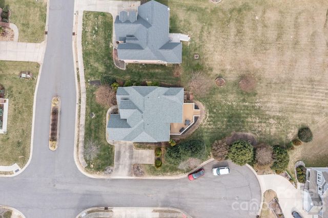 132 Tenth Green Court, Statesville, NC 28677