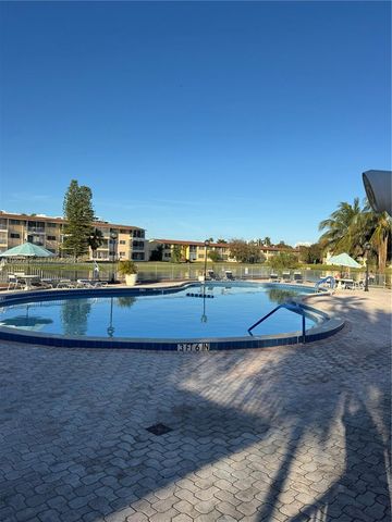 2940 NE 203rd Street 213 C, Aventura, FL 33180