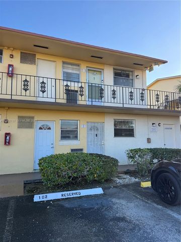 2940 NE 203rd Street 213 C, Aventura, FL 33180