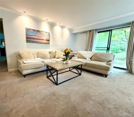 3925 Lone Pine Road 100, West Bloomfield, MI 48323
