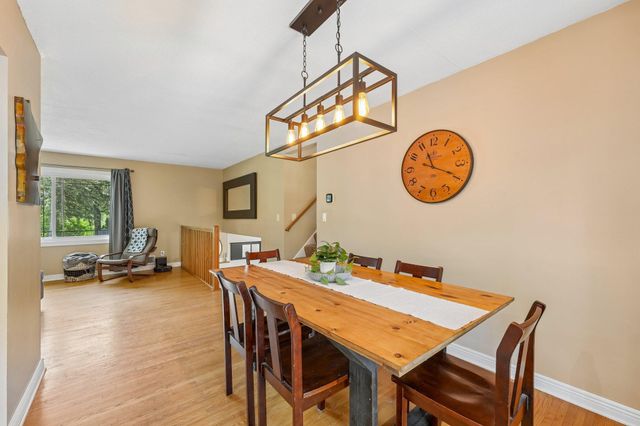 7132 Courtly Road, Woodbury, MN 55125