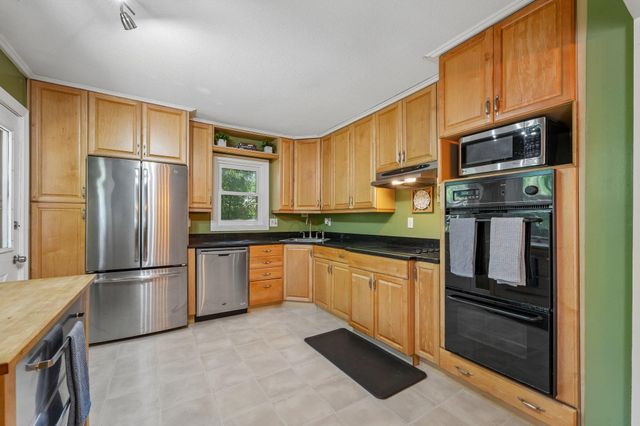 7132 Courtly Road, Woodbury, MN 55125