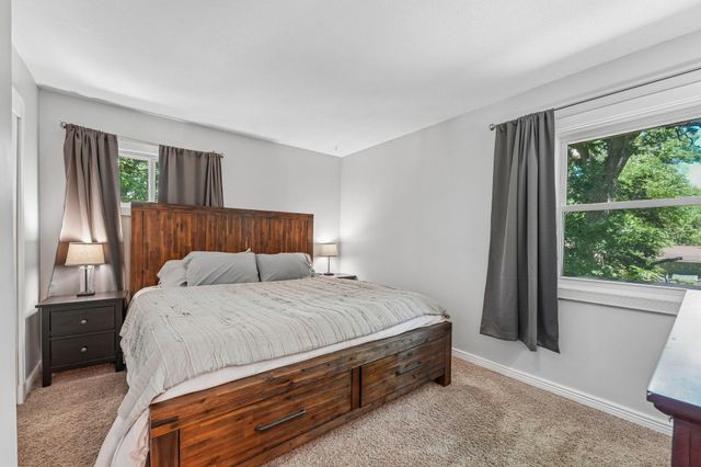 7132 Courtly Road, Woodbury, MN 55125