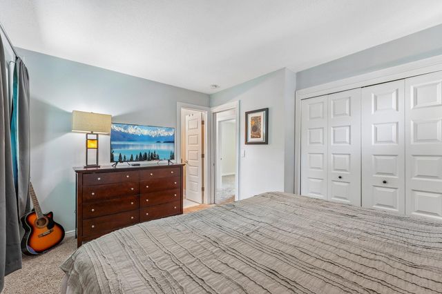 7132 Courtly Road, Woodbury, MN 55125