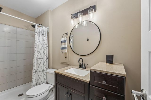 7132 Courtly Road, Woodbury, MN 55125