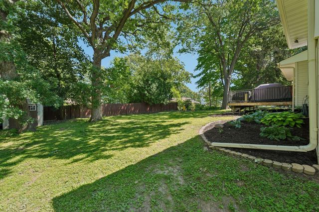 7132 Courtly Road, Woodbury, MN 55125