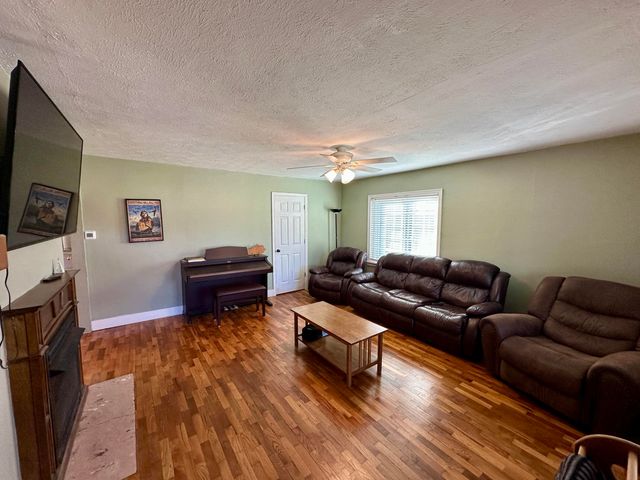 9370 Hwy 1275 N Highway, Monticello, KY 42633