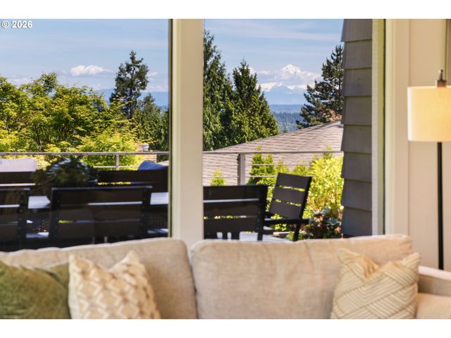 1121 DEVON Ln, Lake Oswego, OR 97034