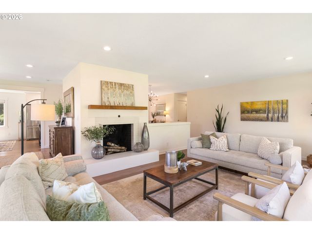 1121 DEVON Ln, Lake Oswego, OR 97034