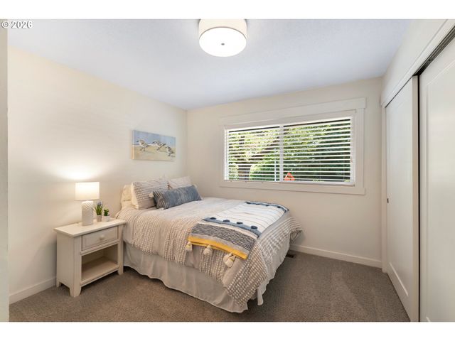 1121 DEVON Ln, Lake Oswego, OR 97034