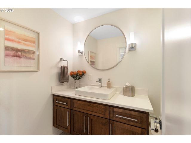 1121 DEVON Ln, Lake Oswego, OR 97034
