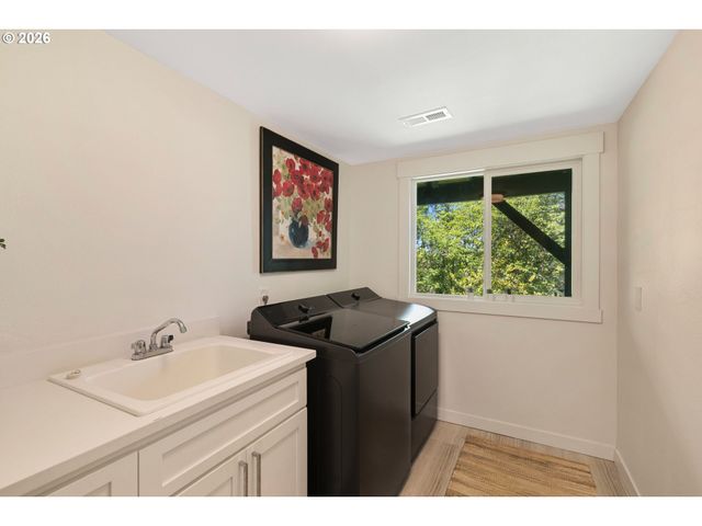 1121 DEVON Ln, Lake Oswego, OR 97034