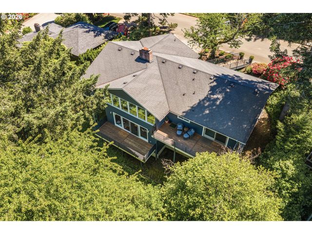 1121 DEVON Ln, Lake Oswego, OR 97034