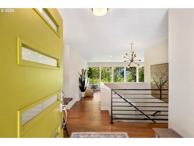 1121 DEVON Ln, Lake Oswego, OR 97034