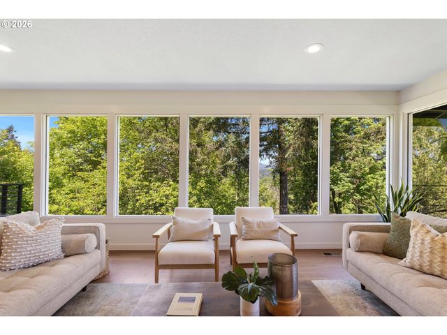 1121 DEVON Ln, Lake Oswego, OR 97034