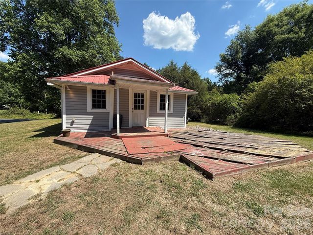 129 Sunset Drive, Troy, NC 27371