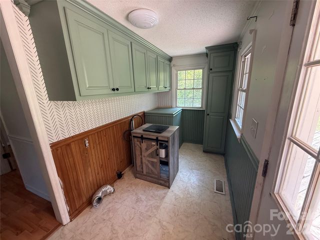 129 Sunset Drive, Troy, NC 27371
