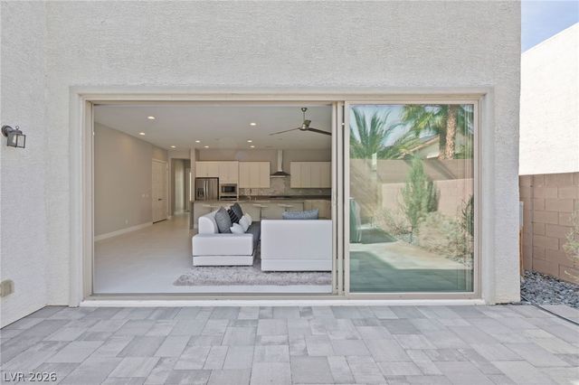 8990 Golden Crow Avenue, Las Vegas, NV 89148
