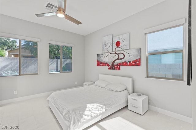 8990 Golden Crow Avenue, Las Vegas, NV 89148