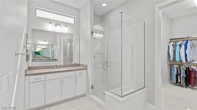 8990 Golden Crow Avenue, Las Vegas, NV 89148