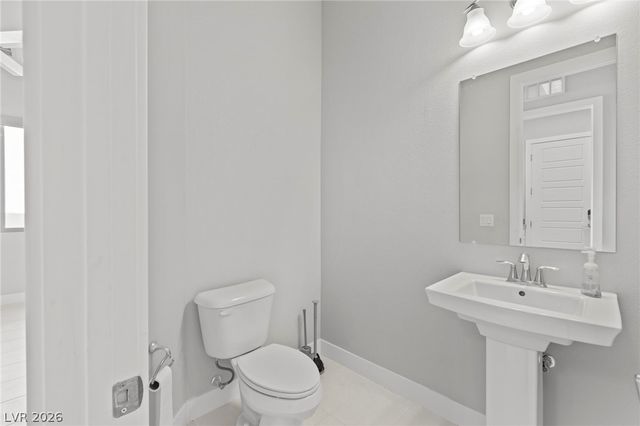 8990 Golden Crow Avenue, Las Vegas, NV 89148