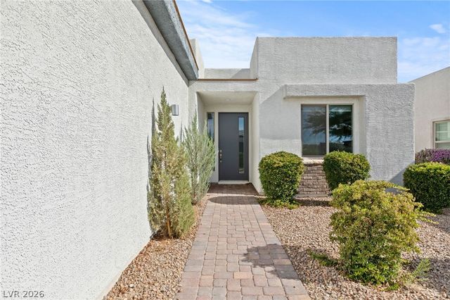 8990 Golden Crow Avenue, Las Vegas, NV 89148