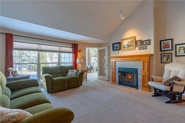 1617 NE Southpointe Circle NE, Canton, OH 44714