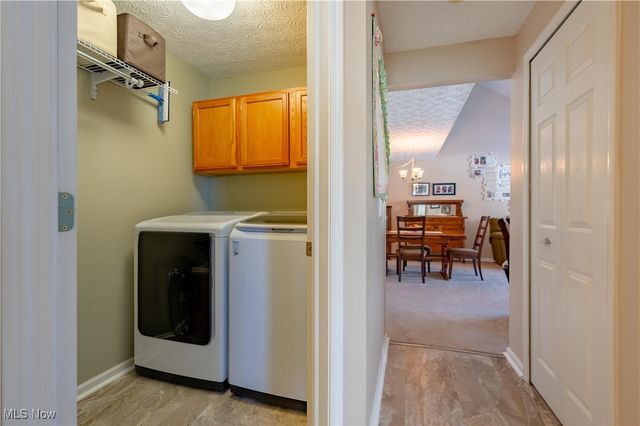 1617 NE Southpointe Circle NE, Canton, OH 44714