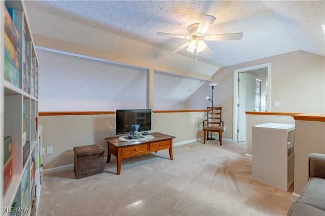 1617 NE Southpointe Circle NE, Canton, OH 44714