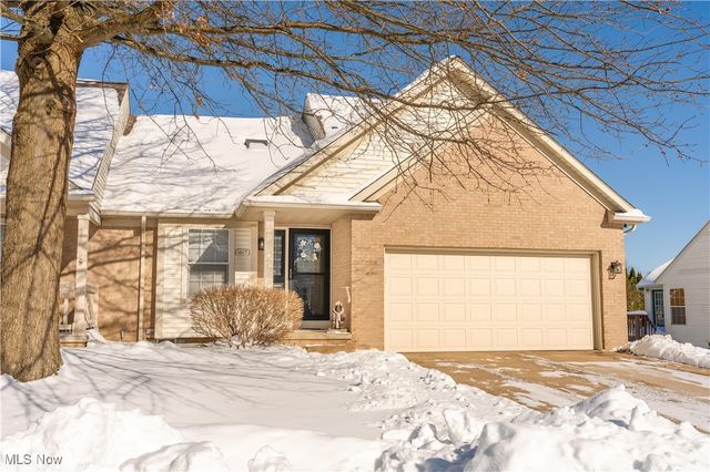 1617 NE Southpointe Circle NE, Canton, OH 44714
