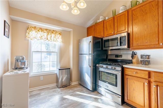 1617 NE Southpointe Circle NE, Canton, OH 44714