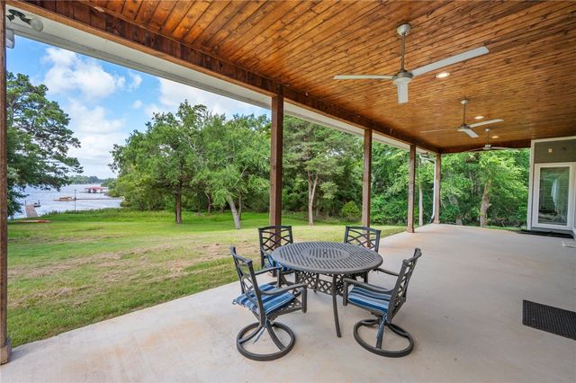 11188 Riley Green Road, Franklin, TX 77856