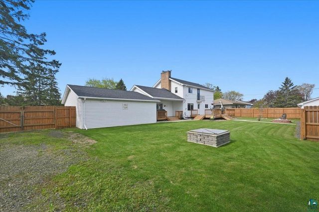 11c Hayes Ct, Superior, WI 54880
