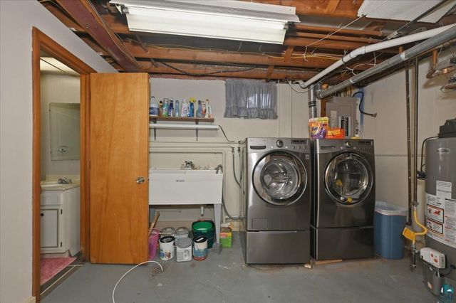11c Hayes Ct, Superior, WI 54880
