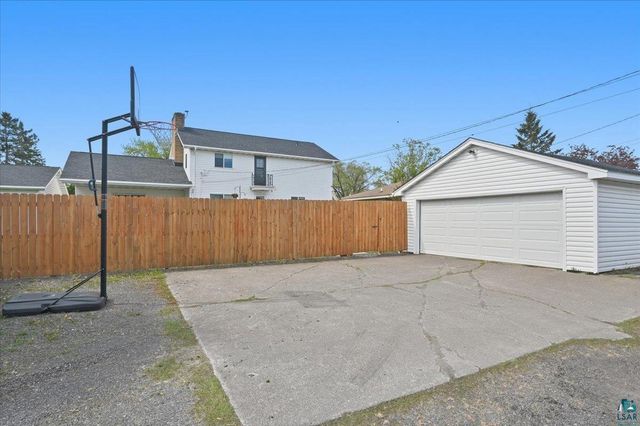 11c Hayes Ct, Superior, WI 54880